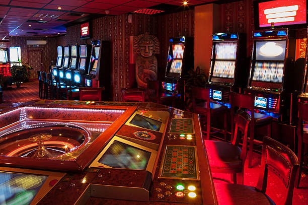 Dragon Tiger Live dealer table at slot 888 with live card reveal